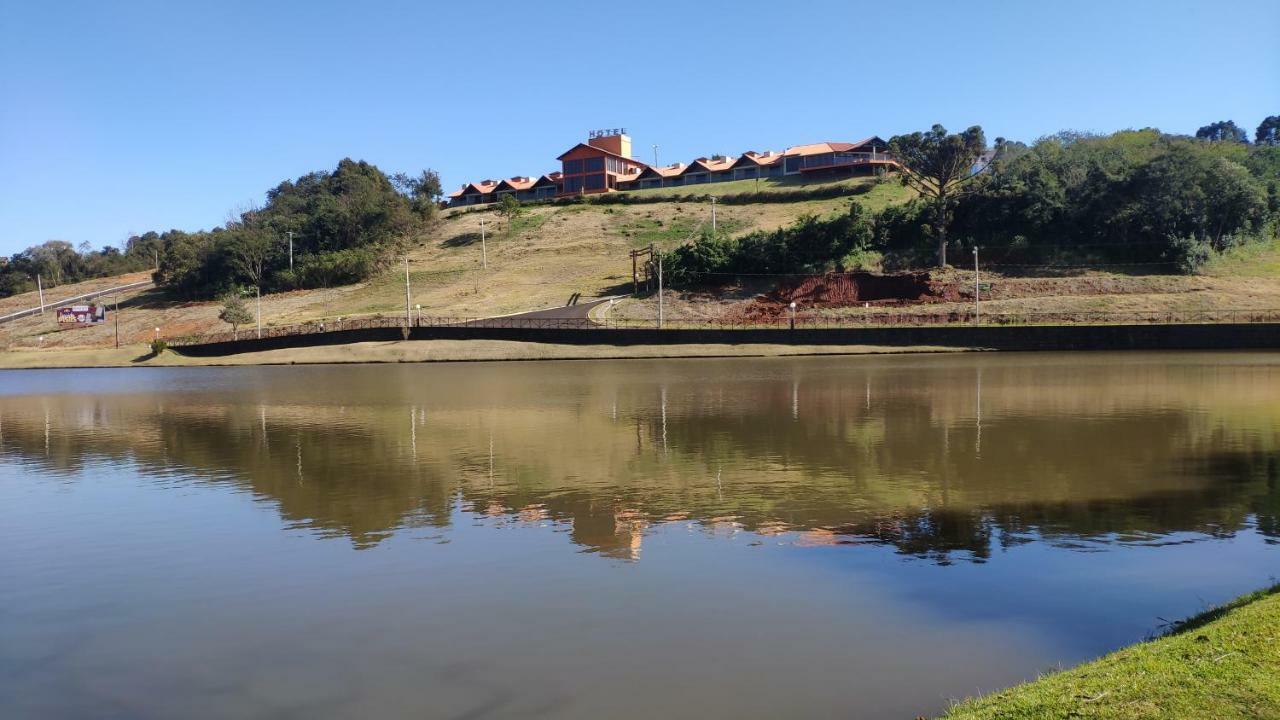Hotel Dourado