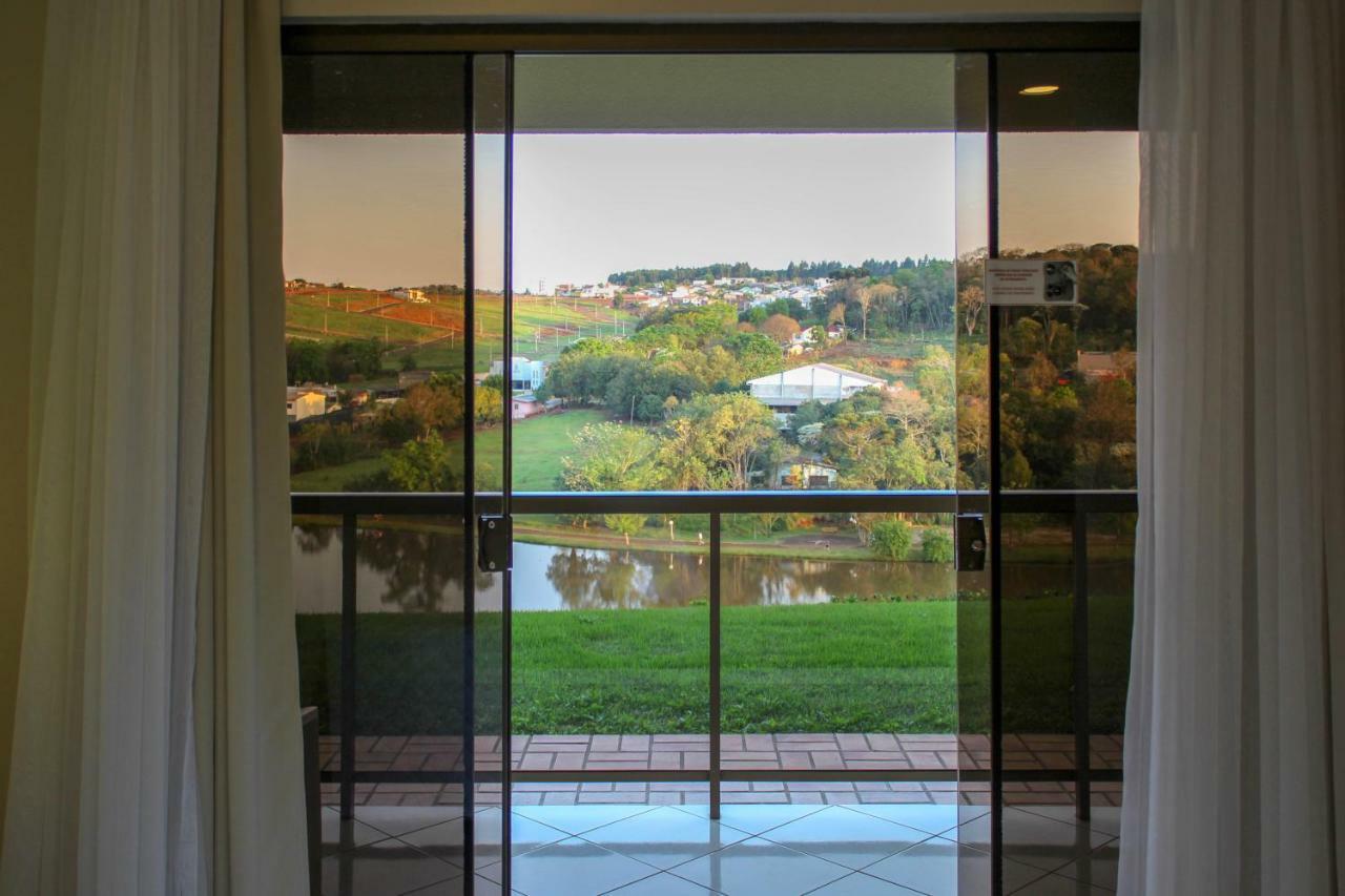 Hotel Dourado